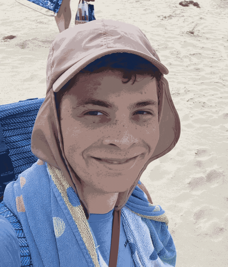 Glamorous headshot of the author.