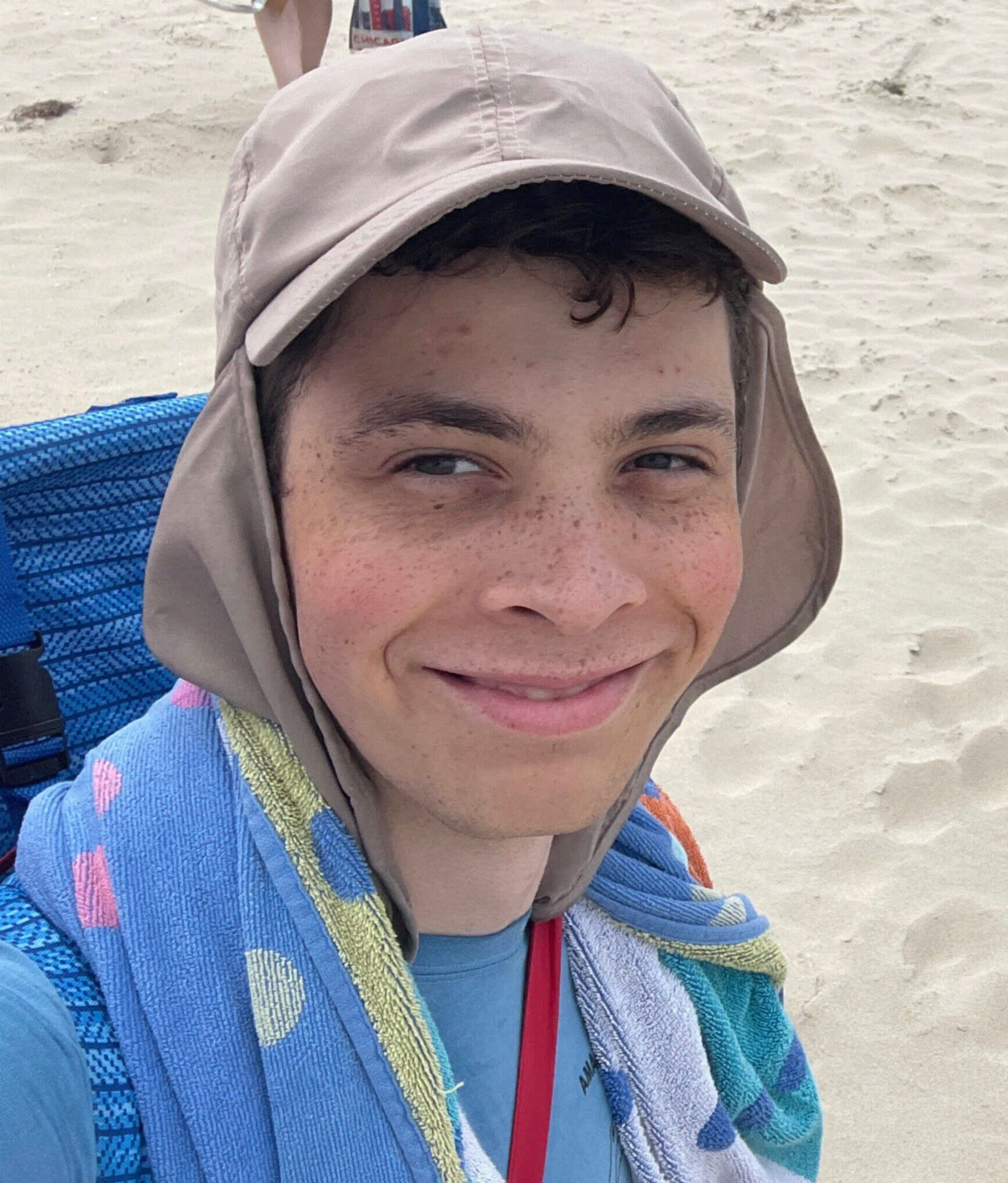 Glamorous headshot of the author.